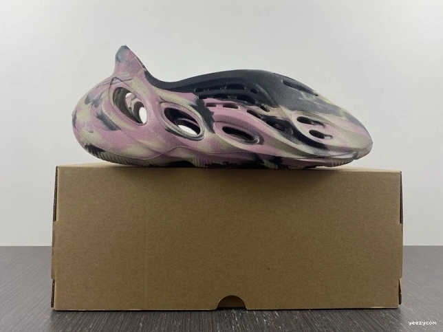 Foam MX Adidas Carbon Yeezy IG9562 RNR 0821